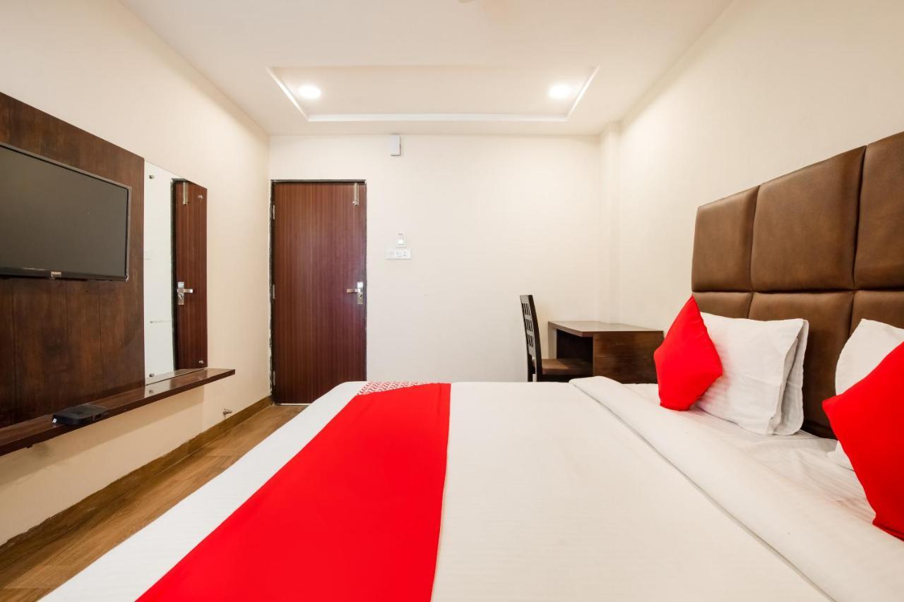 Oyo 71689 Hotel S Pride Індаур Екстер'єр фото